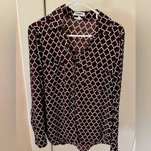 Express burgundy/cream blouse roll-up button sleeve tabs M/slim